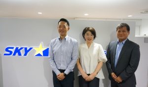 カスハラ対策の企業事例：スカイマークが実践する判断フロー・教育動画・報告体制